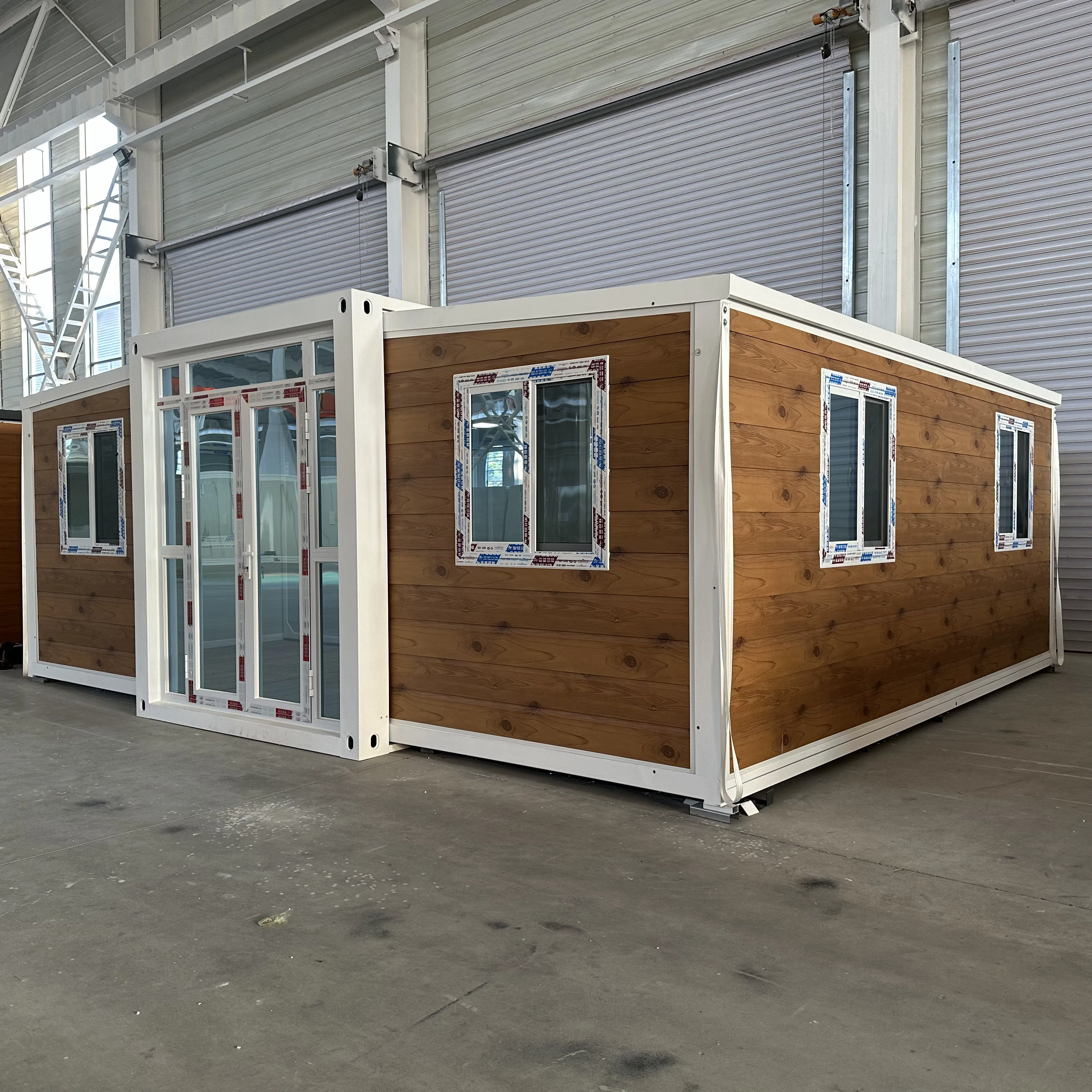 20ft Double-Wing Expandable Container House view