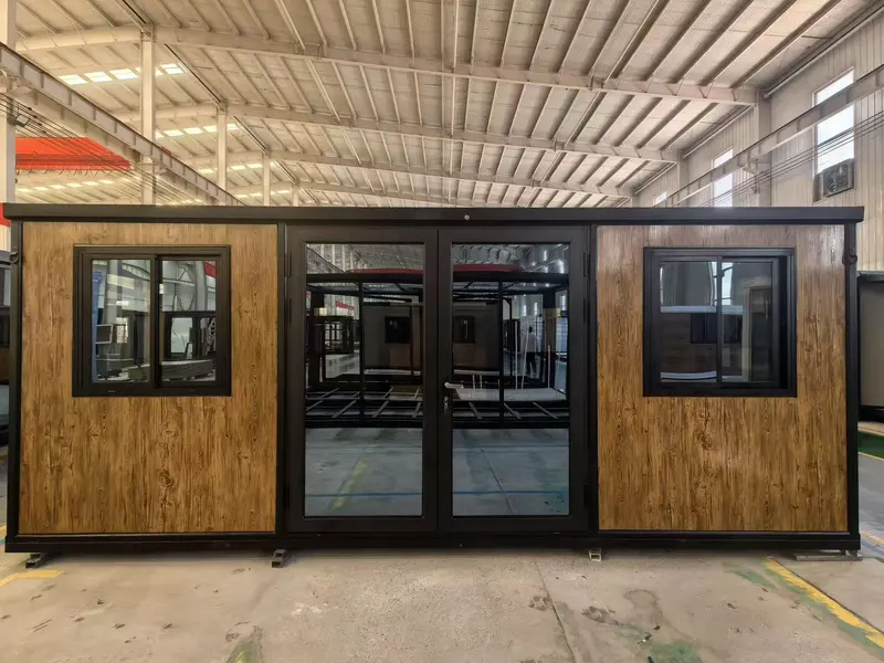 20ft Ultra-Slim (700mm) Double-Wing Folding House